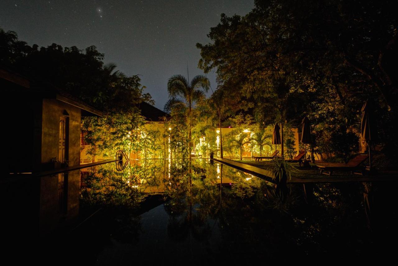 The Spice Trail Hotel Arugam Bay Buitenkant foto
