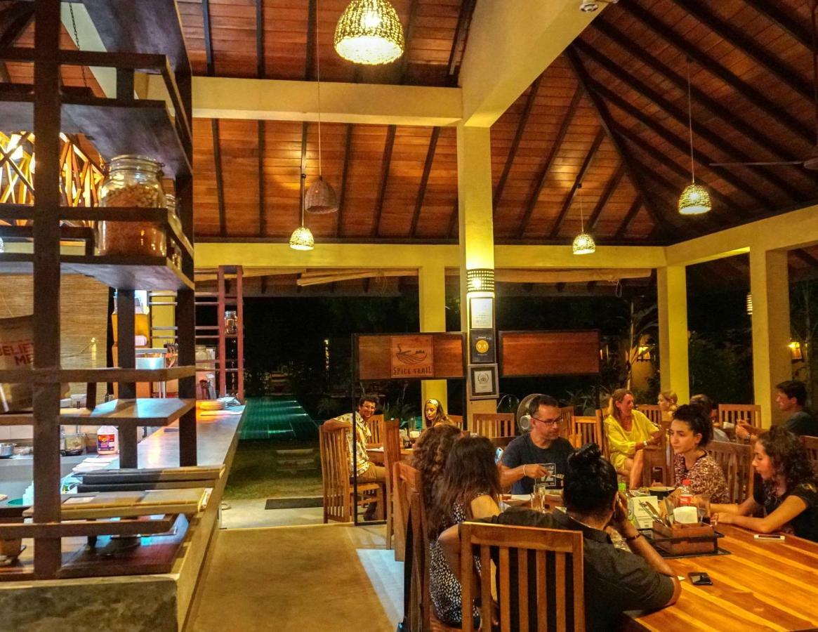 The Spice Trail Hotel Arugam Bay Buitenkant foto
